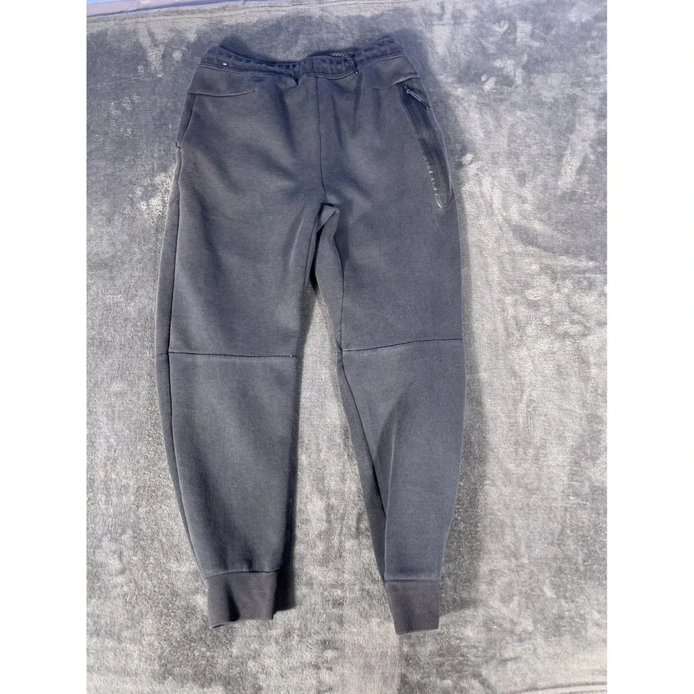 Nike Tech Fleece Joggers Men's Size S Black Tapered Sweatpants Zip Pocket Pants‎